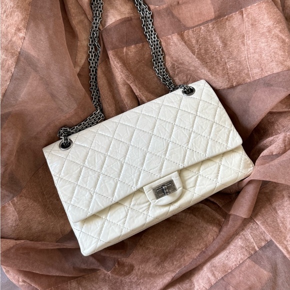 CHANEL White Calfskin Reissue 226 Size SHW - Picture 3 of 16